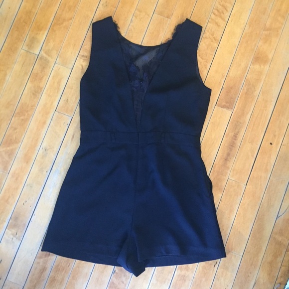 Black lace romper - Picture 4 of 7